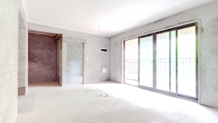 中骏弘阳樾景台二手房实景图