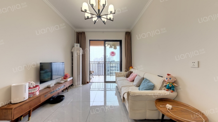 华美翡丽山四期二手房实景图