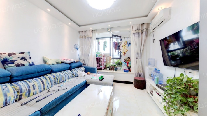 东亚朗悦居二手房实景图