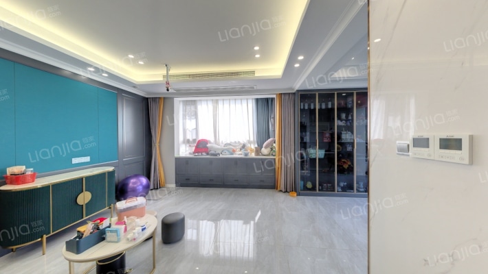 保利城一期二手房实景图