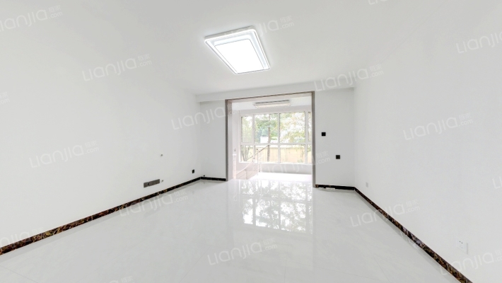 珑庭园中苑二手房实景图