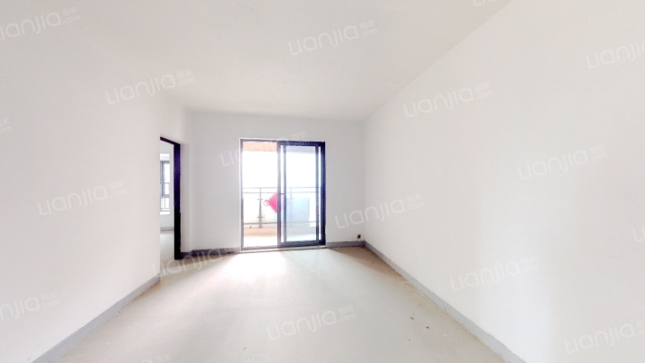 泷悦华府二手房实景图