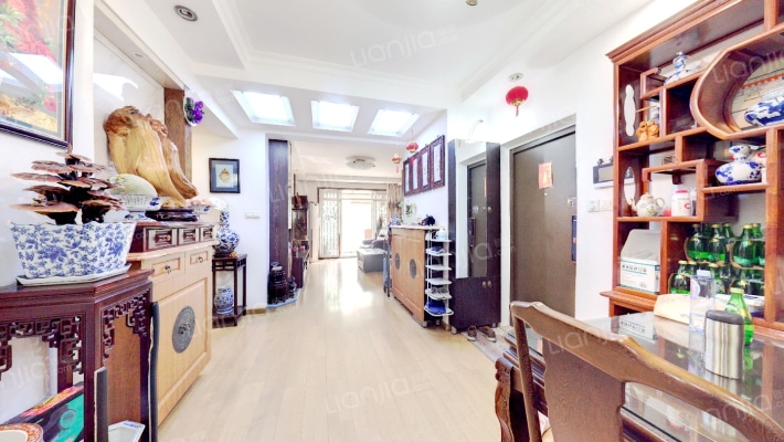 珍宝公寓二手房实景图