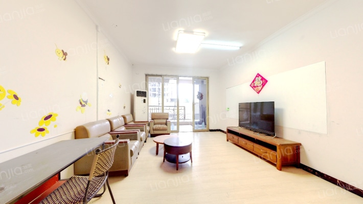 金山湖花园一区二手房实景图