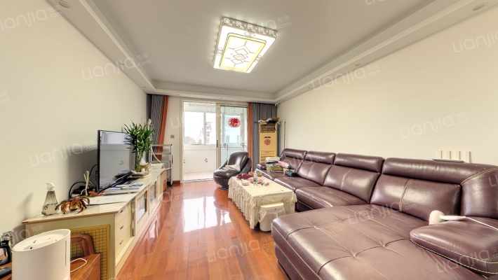 新加花园二手房实景图