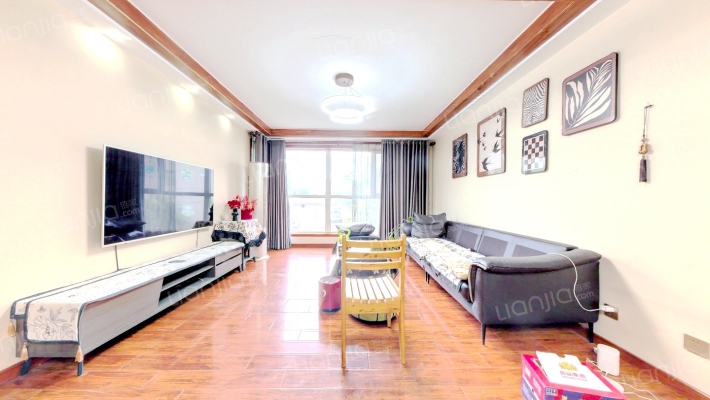 尚东绿洲三期二手房实景图