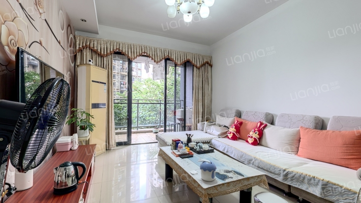 新世纪颐和居二手房实景图