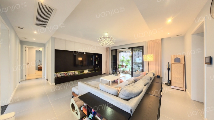 中德英伦联邦B区二手房实景图