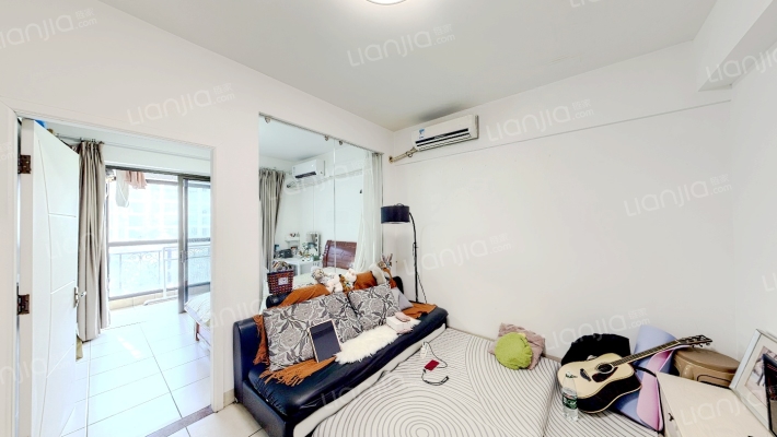 中央美地二手房实景图