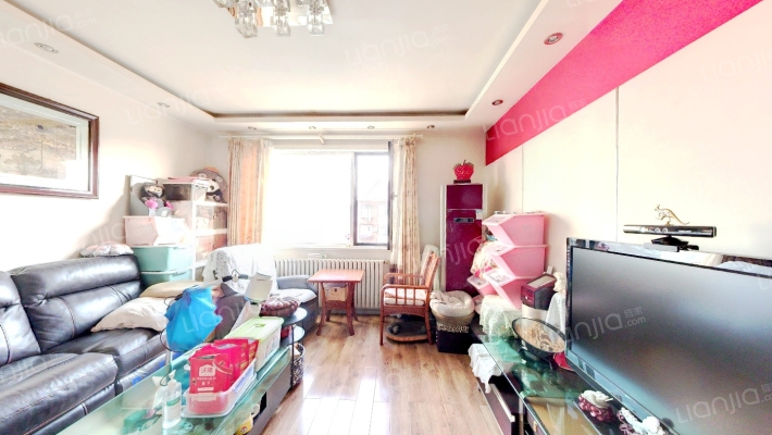水畔花园二手房实景图