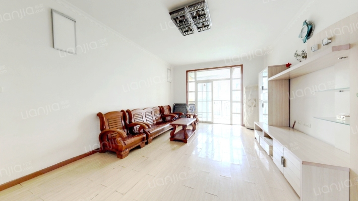 山水华庭二手房实景图