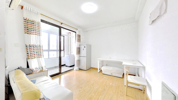 泗泾新苑二手房实景图