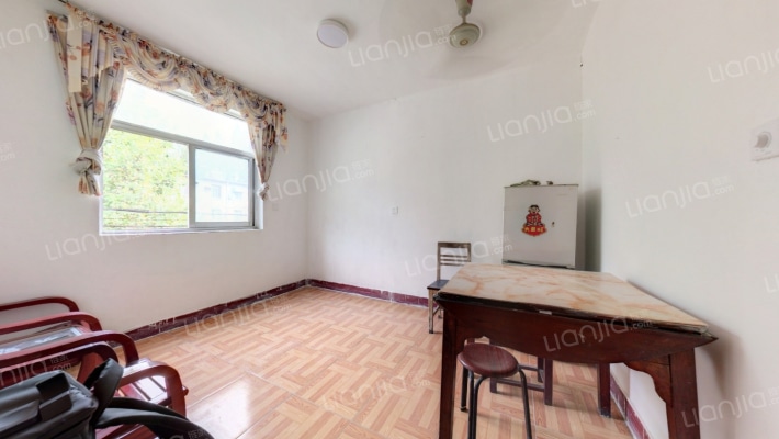 金陵公寓二手房实景图