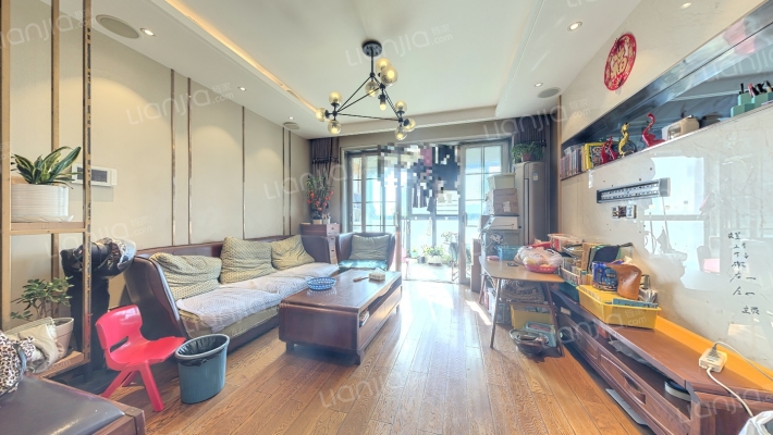 美景鸿城三期二手房实景图