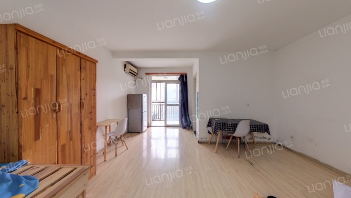 颐家春天花园二手房实景图