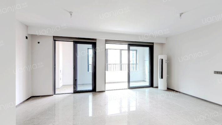 华侨城国际小镇宝教湾A区二手房实景图