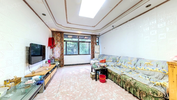 石油怡秀小区二手房实景图