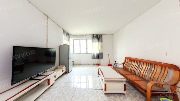 南方花园C2区二手房实景图