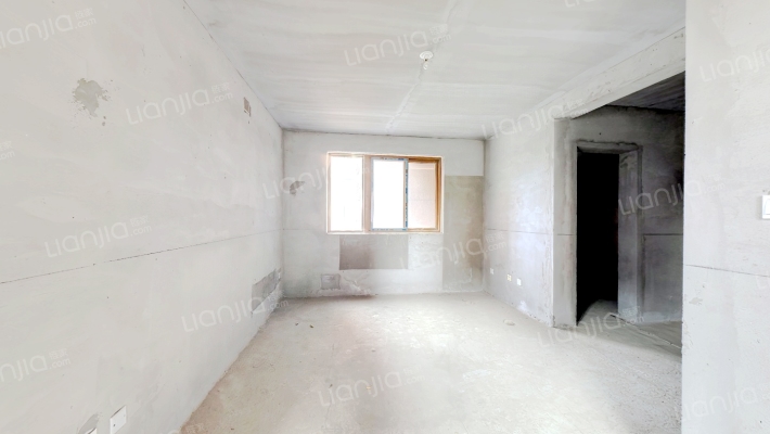 亚太绿博花园二手房实景图