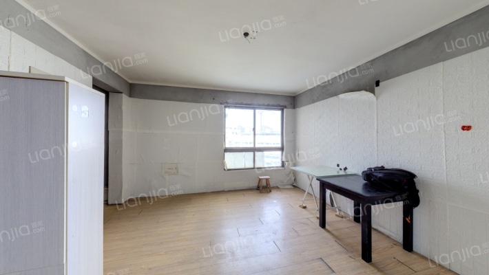 南郊花园东区二手房实景图