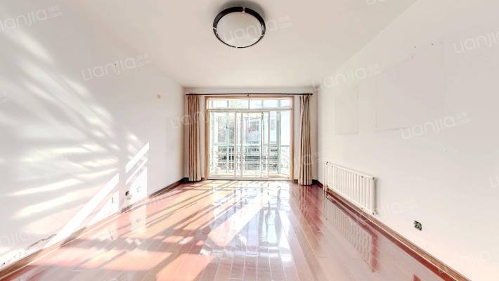 三寰芳草园二手房实景图