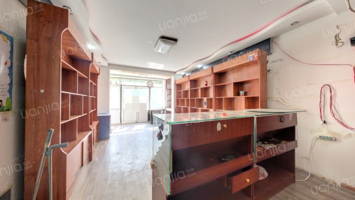 艺术名家二手房实景图