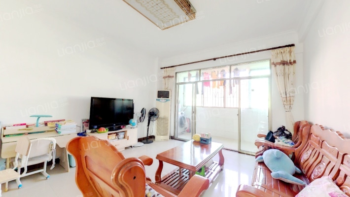 麦地南山庄二手房实景图