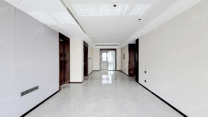 中国铁建西派时代二手房实景图