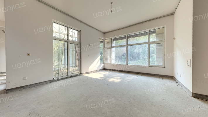 万科翡翠别墅二手房实景图