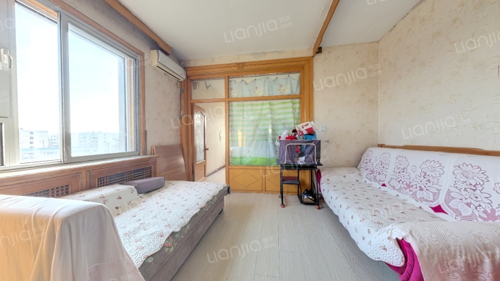 鸿宇小区二手房实景图