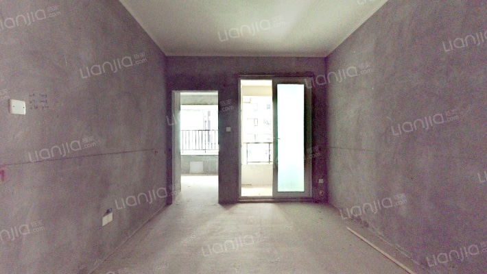 保利爱尚里尚彩二手房实景图