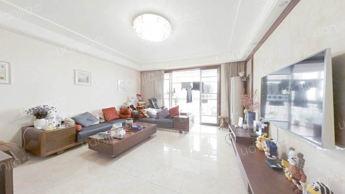 彩虹新钻二手房实景图