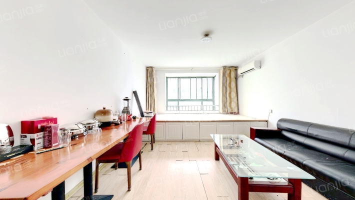 世纪新苑二手房实景图