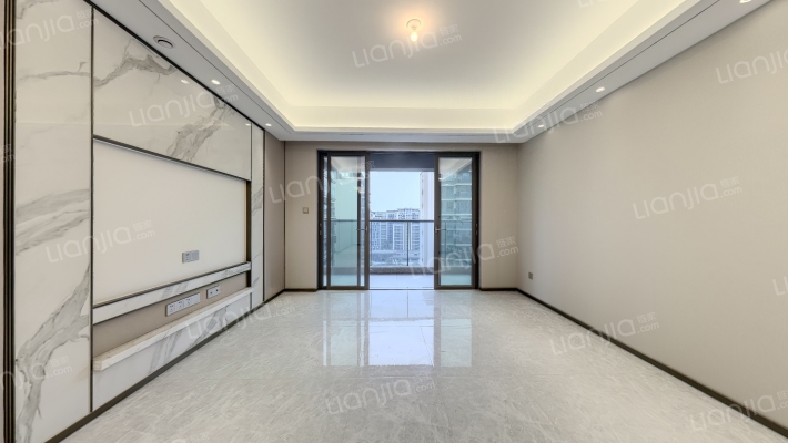 鹿溪樾府二手房实景图