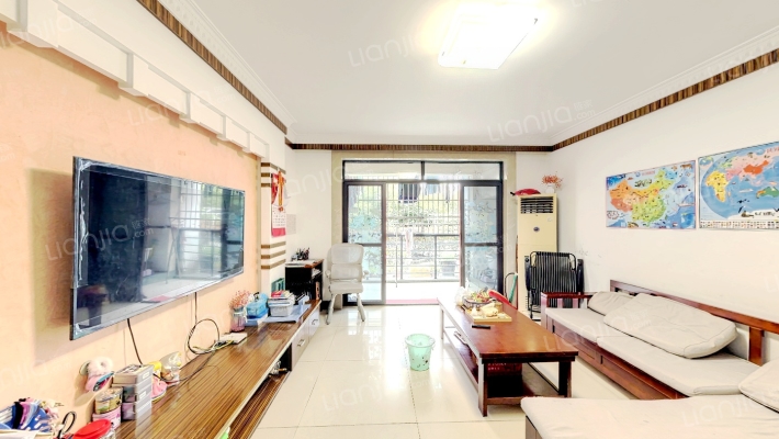 靖江镇黎明苑二手房实景图