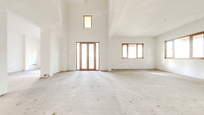 麓山国际圣芭芭拉二手房实景图