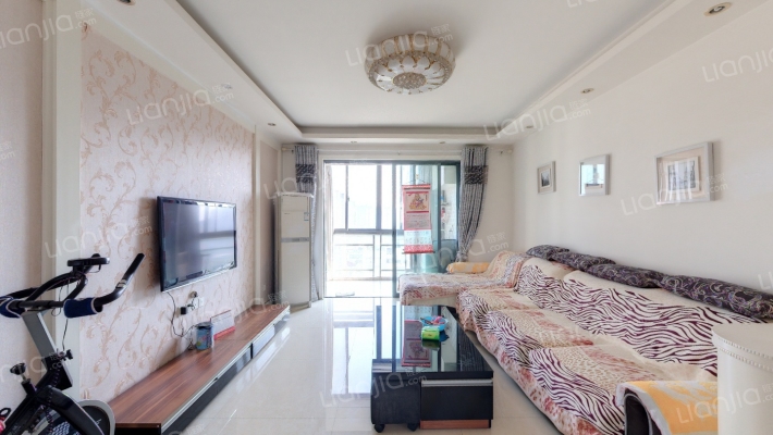 蓝天郡二手房实景图