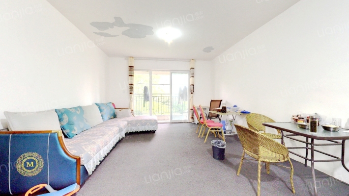 合能珍宝琥珀3期二手房实景图