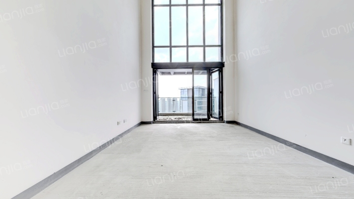 蔚蓝阁B区二手房实景图