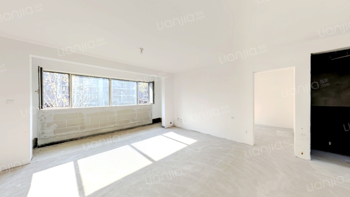 融创云潮府二手房实景图