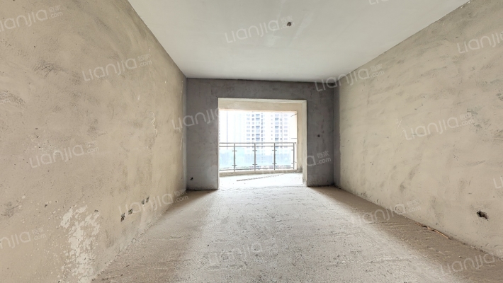 诚卓碧波豪庭二手房实景图