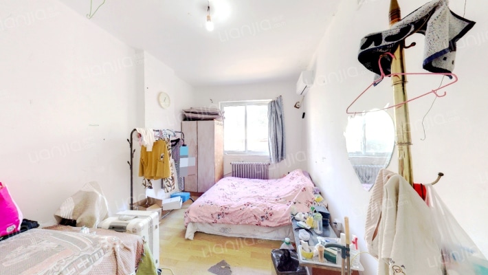 德安里二手房实景图