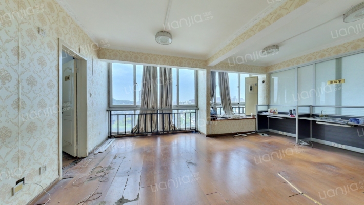 百通公寓二手房实景图