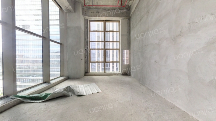 中交国际自贸中心二手房实景图