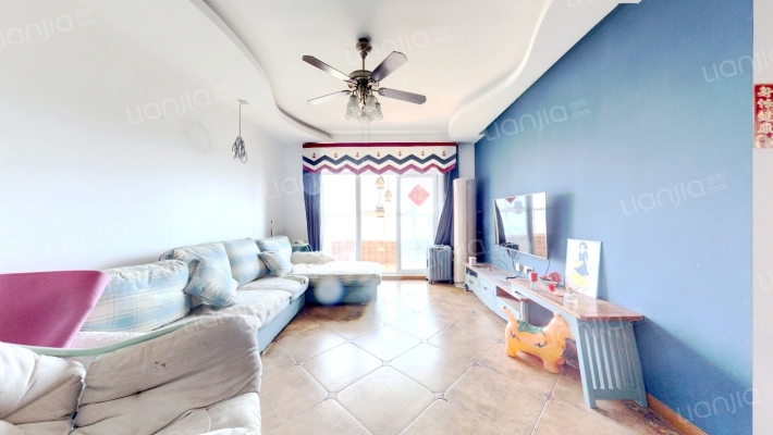 清华大溪地五号院二手房实景图