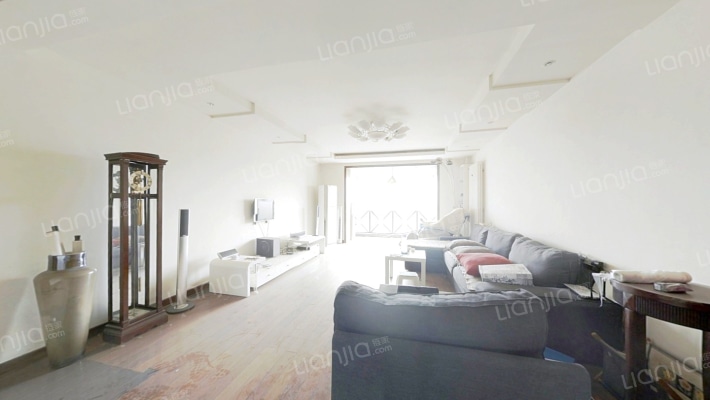 新世界花园朗悦居二手房实景图