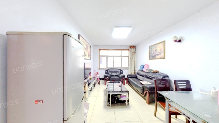 黄河路230号院二手房实景图