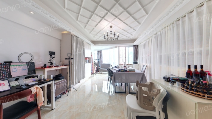 国际会议中心二手房实景图