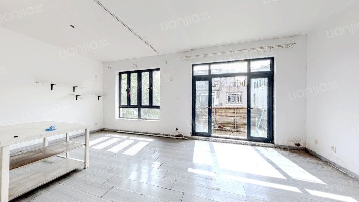 东方庭院(别墅)二手房实景图