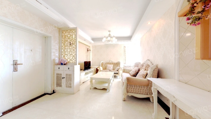 加州阳光二手房实景图